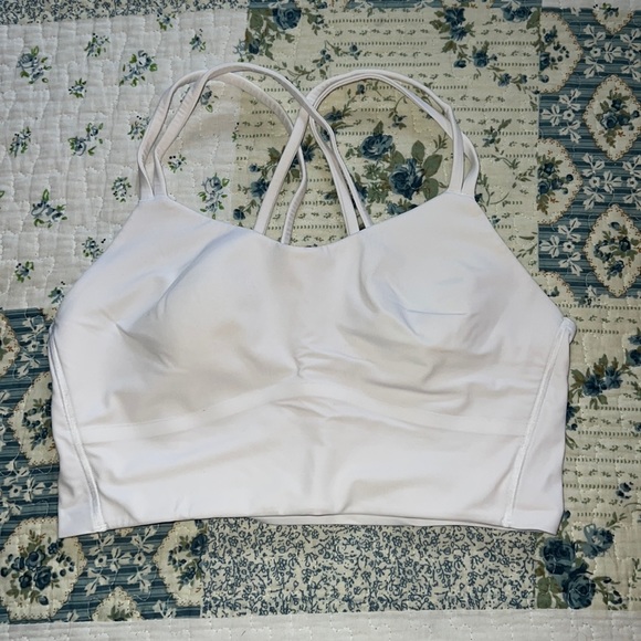 Lululemon sports bra - Picture 2 of 4